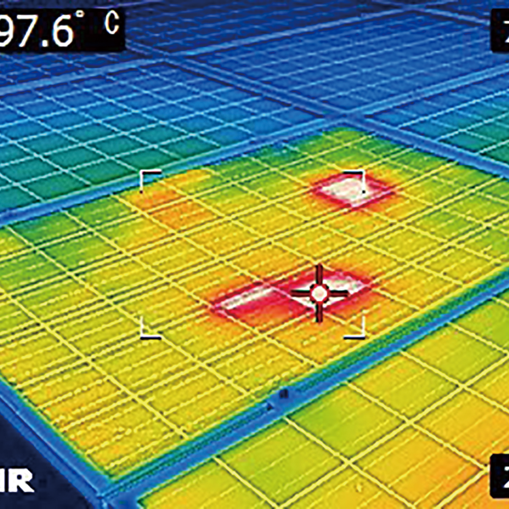 太陽光パネルの洗浄・点検